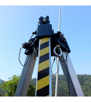 Trípode para espacios confinados TRIP 1. IRUDEK.