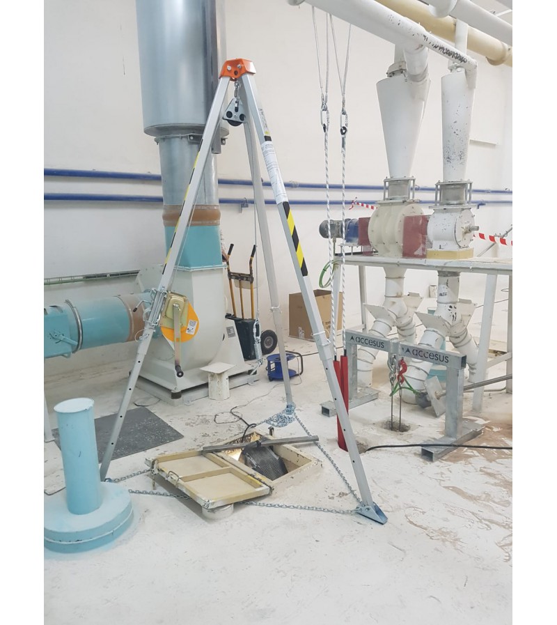 TORNO DE TRABAJO Y RESCATE PARA TRÍPODE RES 502. ACCESUS