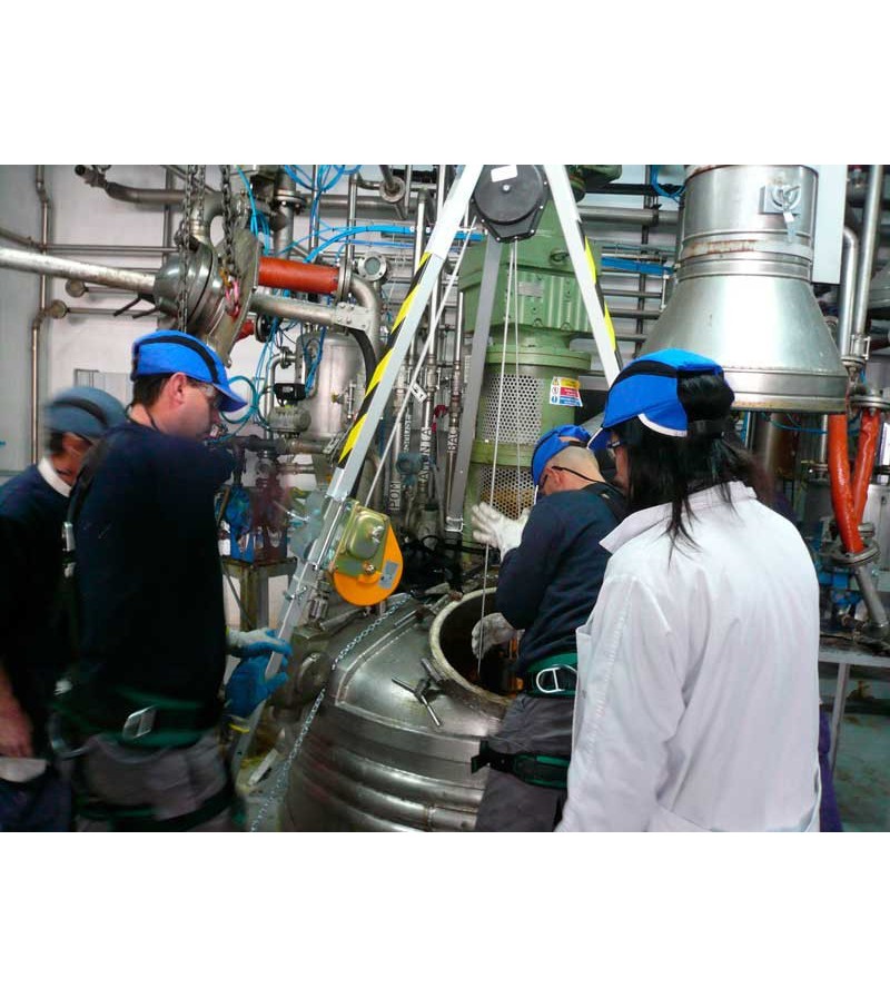 TORNO DE TRABAJO Y RESCATE PARA TRÍPODE RES 502. ACCESUS