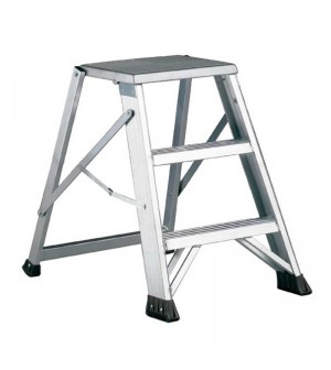 TABURETE DE ALUMINIO CON PELDAÑO ANCHO MATRIX TABURETE DE ALUMINIO CON PELDAÑO ANCHO MATRIX
