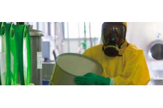 Buzos para proteccion química. Buzos para manipular productos químicos